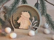 Drevená dekorácia vianočná guľa 16 cm - medvedík