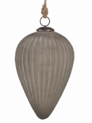 Sklenená vianočná guľa XL šedobiela patina 13×20 cm – elegantná vintage ozdoba na jutovom špagáte