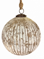 Sklenená vianočná guľa XXL hnedobiela patina Ø 15 cm – veľká vintage ozdoba na jutovom špagáte 