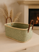 Ručne robený fair trade kôš – prírodný materiál s koženými rúčkami, 40×30×16 cm
