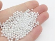 Plastové korálky perličky 4mm 7g - biele  