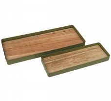 Kovový podnos s drevenou podložkou – olivovo zelený  lesklý 35 × 12 cm