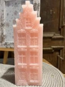 Dekoračná sviečka holandský domček ružová 19,5 cm